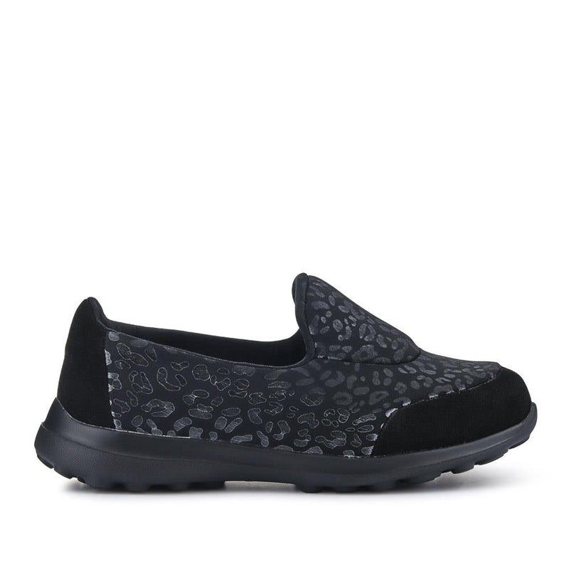 Extra-Wide Slip-On Shoes - DONYA / 326 955