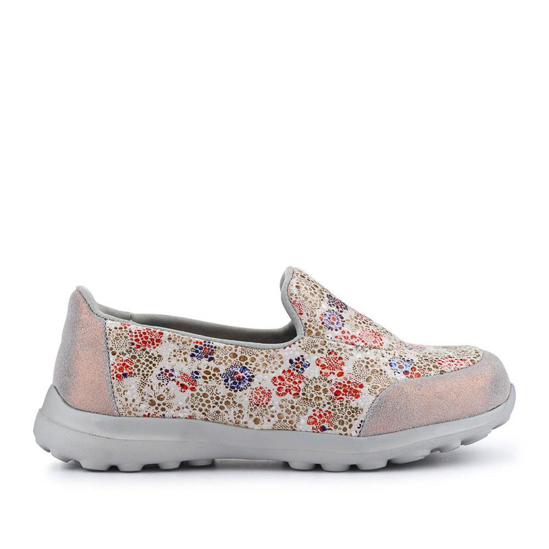 Extra-Wide Slip-On Shoes - DONYA / 326 955